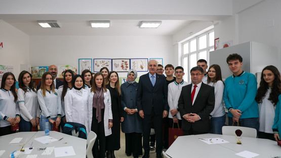 Uluslararası Maarif Okulunu Ziyaret