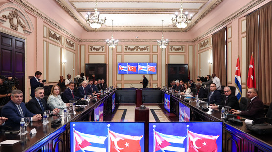 K&uuml;ba Halkın G&uuml;c&uuml; Ulusal Meclisi Başkanı Esteban Lazo Hernandez ile G&ouml;r&uuml;şme
