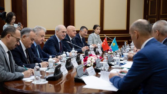 Kazakistan Cumhuriyeti Meclis Başkanı Yerlan Koşanov ile G&ouml;r&uuml;şme