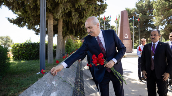 T&uuml;rk Şehitliği'ni Ziyaret