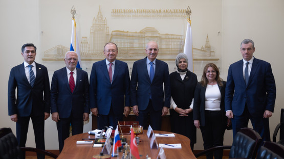 Rusya Dışişleri Bakanlığı Diplomasi Akademisini Ziyaret