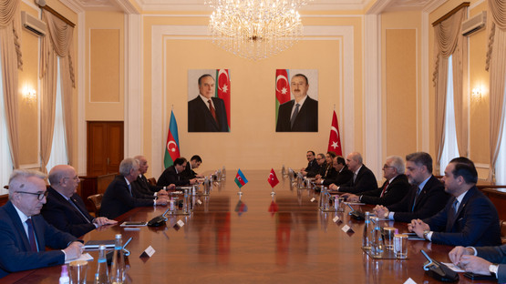 Azerbaycan Başbakanı Ali Asadov ile G&ouml;r&uuml;şme
