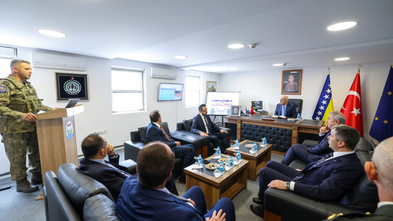 TBMM Başkanı Kurtulmuş, Bosna Hersek'te Eufor Türk Temsil Heyeti Başkanlığını Ziyaret Etti - Resim: 4