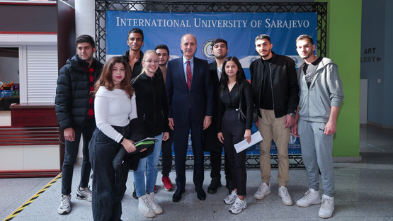 Uluslararası Saraybosna &Uuml;niversitesi 2023-2024 Akademik Yılı A&ccedil;ılış T&ouml;reni'ne Katılım