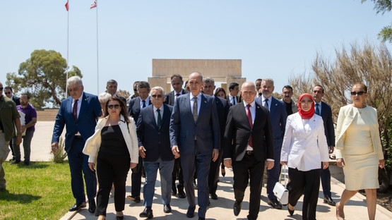 Fazıl K&uuml;&ccedil;&uuml;k'&uuml;n Kabrini Ziyaret