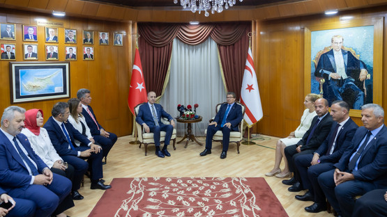 KKTC Başbakanı &Uuml;nal &Uuml;stel ile G&ouml;r&uuml;şme