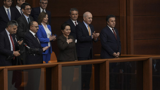 &Ouml;zbekistan Ali Meclisi Senato Başkanı Tanzila Narbayeva ile Genel Kurulun Selamlanması