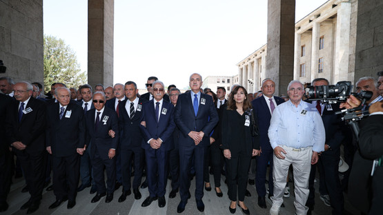 Eski CHP Genel Başkanı Altan Öymen İçin Meclis'te Cenaze Töreni Düzenlendi - Resim: 2