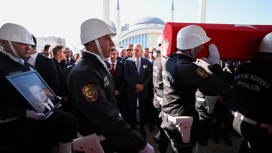 TBMM Başkanı Kurtulmuş, Akut Gönüllüleri İçin Düzenlenen Cenaze Törenine Katıldı - Resim: 3