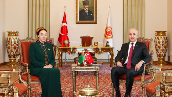 T&uuml;rkmenistan Meclis Başkanı D&uuml;nyag&ouml;zel Gulmanova ile Başbaşa G&ouml;r&uuml;şme