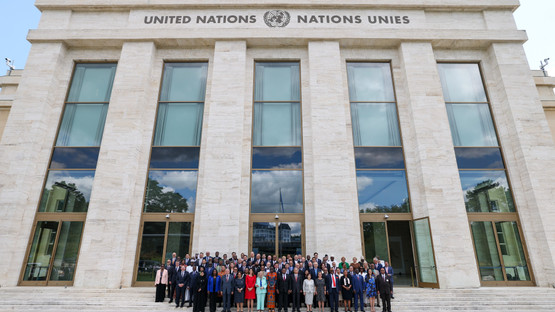 Konferansa Katılan Parlamento Başkanları ile Aile Fotoğrafı