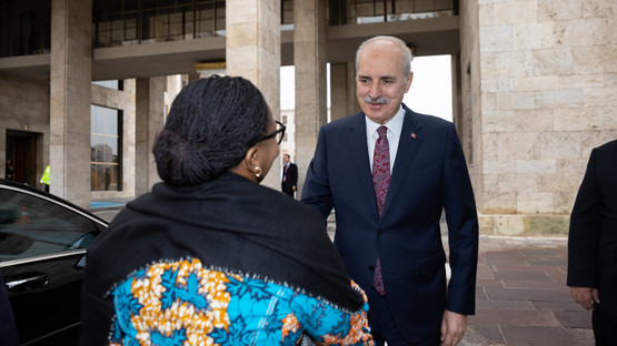Malavi Meclis Başkanı Catherine Hara Karşılama
