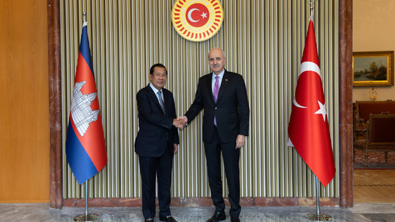 Kambo&ccedil;ya Senato Başkanı Hun Sen Karşılama