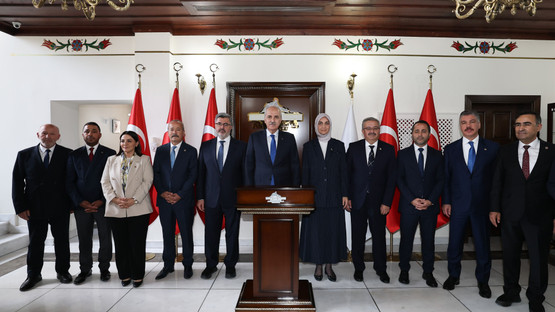 TBMM BAŞKANI KURTULMUŞ, AFYONKARAHİSAR’DA VALİLİK VE İSTİKLAL TANITIM MERKEZİ’Nİ ZİYARET ETTİ - Resim: 9