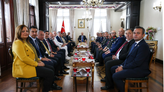 TBMM BAŞKANI KURTULMUŞ, AFYONKARAHİSAR’DA VALİLİK VE İSTİKLAL TANITIM MERKEZİ’Nİ ZİYARET ETTİ - Resim: 8