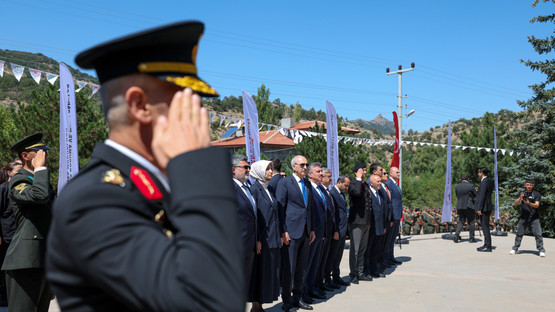TBMM BAŞKANI KURTULMUŞ, KOCATEPE BAŞKOMUTAN MUSTAFA KEMAL ANITI'NDAKİ TÖRENE KATILDI - Resim: 15