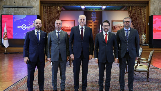 TBMM BAŞKANI KURTULMUŞ, AA EDİTÖR MASASI’NDA SORULARI YANITLADI - Resim: 4