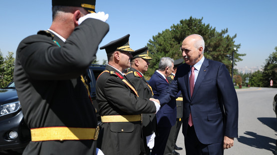 TBMM BAŞKANI KURTULMUŞ, 30 AĞUSTOS ZAFER BAYRAMI KUTLAMALARI KAPSAMINDA ANITKABİR'DE DÜZENLENEN TÖRENE KATILDI - Resim: 9