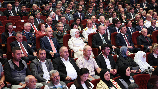 TBMM BAŞKANI KURTULMUŞ, "30 AĞUSTOS ZAFER BAYRAMI ÖZEL KONSERİ"NE KATILDI - Resim: 1