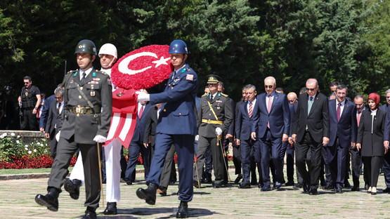 TBMM BAŞKANI KURTULMUŞ, 30 AĞUSTOS ZAFER BAYRAMI KUTLAMALARI KAPSAMINDA ANITKABİR'DE DÜZENLENEN TÖRENE KATILDI - Resim: 12
