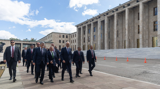 Macaristan Ulusal Meclis Başkanı Laszlo Kover ve Beraberindeki Heyet ile Y&uuml;r&uuml;y&uuml;ş