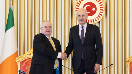 İrlanda Meclis Başkanı Sean O Fearghail ile Makamda G&ouml;r&uuml;şme