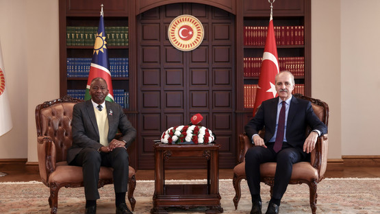 Namibya Ulusal Meclis Başkanı Peter Katjavivi ile Makamda G&ouml;r&uuml;şme