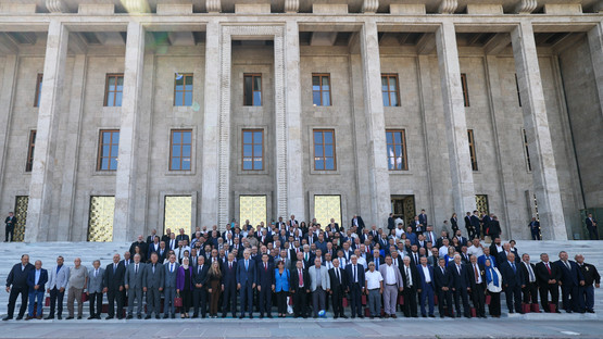 TBMM BAŞKANI KURTULMUŞ, KKTC'DEN GELEN MUHTARLARI KABUL ETTİ - Resim: 2