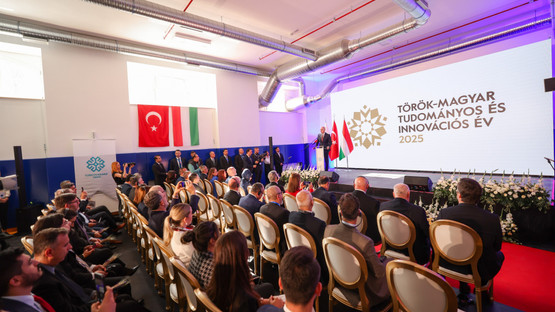 TBMM Başkanı Kurtulmuş, Macaristan Maarif Okulları Yeni Binasının Açılış Töreninde Konuştu - Resim: 3