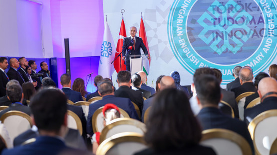 TBMM Başkanı Kurtulmuş, Macaristan Maarif Okulları Yeni Binasının Açılış Töreninde Konuştu - Resim: 2