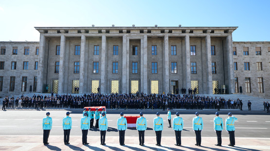 TBMM Başkanı Kurtulmuş, Eski Milletvekili Ökkeş Şendiller İçin Meclis'te Düzenlenen Cenaze Törenine Katıldı - Resim: 2
