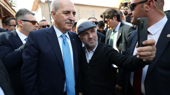 TBMM Başkanı Kurtulmuş, Cuma Namazını Diyarbakır'daki Tarihi Ulu Cami'de Kıldı - Resim: 7