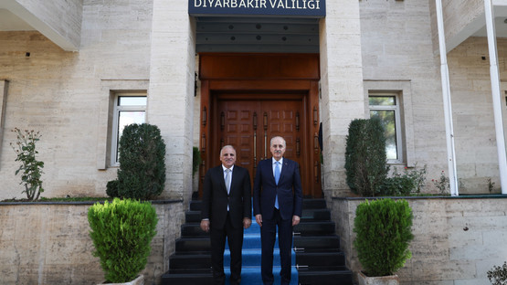 TBMM Başkanı Kurtulmuş, Diyarbakır’da Valilik ve Büyükşehir Belediyesini Ziyaret Etti - Resim: 7