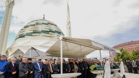 TBMM Başkanı Kurtulmuş, Huriye Tüzgen’in Cenaze Törenine Katıldı - Resim: 3