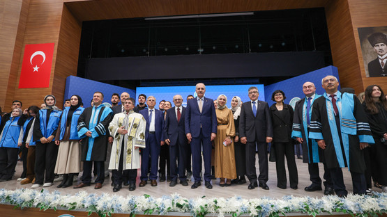 TBMM Başkanı Kurtulmuş, Balıkesir Üniversitesi 2025-2026 Akademik Yılı Açılış Töreni'nde Konuştu - Resim: 16