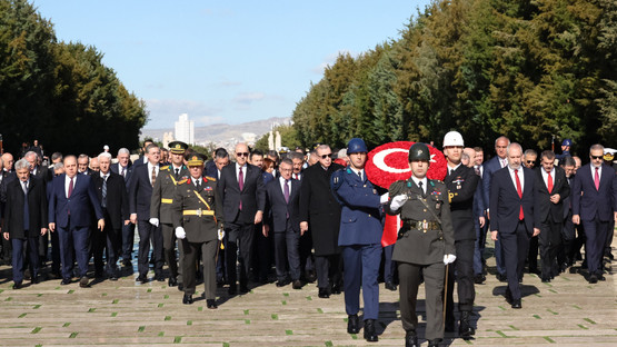 Cumhurbaşkanı Erdoğan Başkanlığındaki Devlet Erkanı Anıtkabir'i Ziyaret Etti - Resim: 8