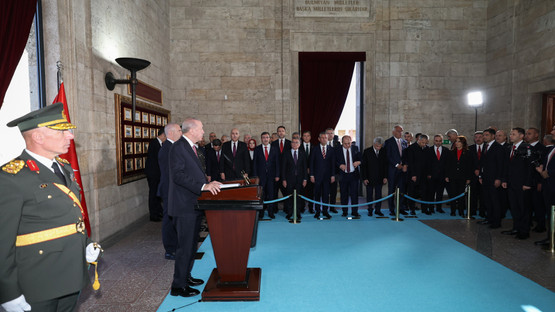 Cumhurbaşkanı Erdoğan Başkanlığındaki Devlet Erkanı Anıtkabir'i Ziyaret Etti - Resim: 16