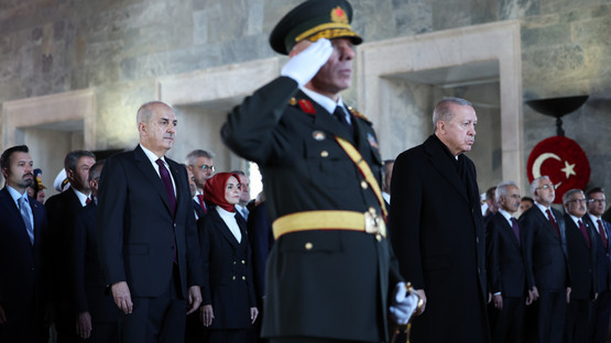 Cumhurbaşkanı Erdoğan Başkanlığındaki Devlet Erkanı Anıtkabir'i Ziyaret Etti - Resim: 11