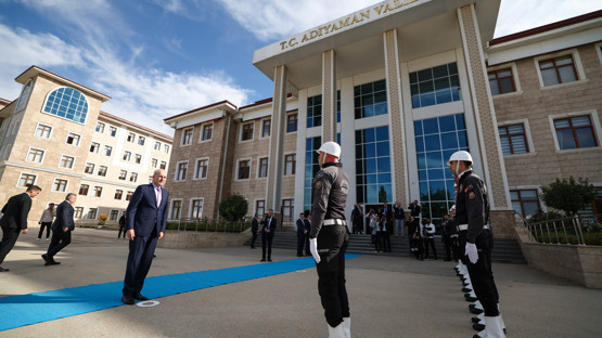TBMM Başkanı Kurtulmuş, Adıyaman’da Valilik ve Belediyeyi Ziyaret Etti - Resim: 6