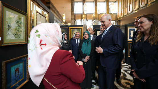TBMM Başkanı Kurtulmuş, TBMM’deki “Hilalin Işığında” Sergisini Gezdi - Resim: 6
