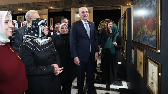 TBMM Başkanı Kurtulmuş, TBMM’deki “Hilalin Işığında” Sergisini Gezdi - Resim: 10