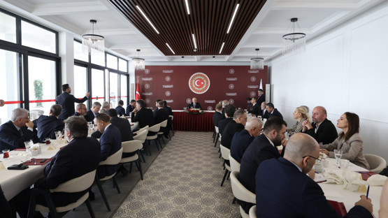 TBMM Başkanı Kurtulmuş, Gazetecilerle Bir Araya Geldi - Resim: 3