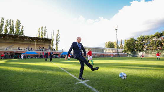TBMM Parlamenterler Spor Kul&uuml;b&uuml; ile Macaristan Ulusal Meclisi Futbol Takımı Arasında Futbol Karşılaşması