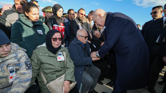 TBMM Başkanı Kurtulmuş, Azerbaycan-Gürcistan Sınırında Düşen Uçakta Şehit Olan Askerler İçin Düzenlenen Cenaze Törenine Katıldı - Resim: 13