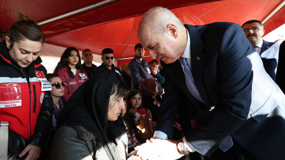 TBMM Başkanı Kurtulmuş, Düşen Askeri Kargo Uçağında Şehit Olan 3 Askerin, Ankara'daki Cenaze Törenine Katıldı - Resim: 12