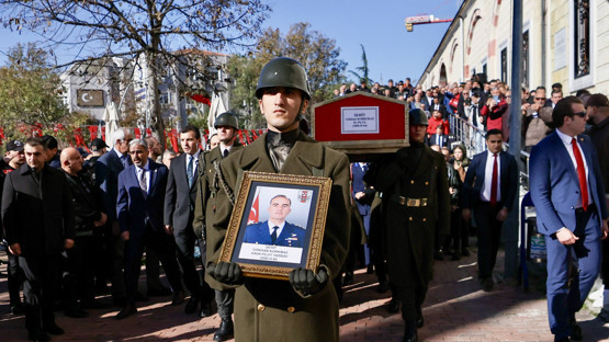 TBMM Başkanı Kurtulmuş, Şehit Hava Pilot Yarbay Gökhan Korkmaz İçin İstanbul'da Düzenlenen Cenaze Törenine Katıldı - Resim: 5