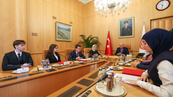 TBMM Başkanı Kurtulmuş, Bakan Göktaş İle Ulusal Çocuk Forumu Temsilcilerini Kabul Etti - Resim: 7