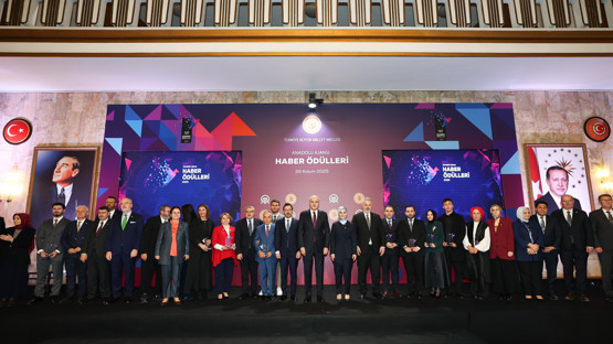 TBMM Başkanı Kurtulmuş, Anadolu Ajansı Haber Ödülleri Töreni'ne Katıldı - Resim: 5