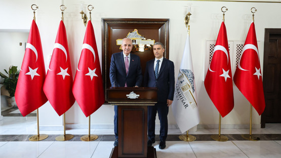 TBMM Başkanı Kurtulmuş, Afyonkarahisar’da Valilik ve Belediyeyi Ziyaret Etti - Resim: 3
