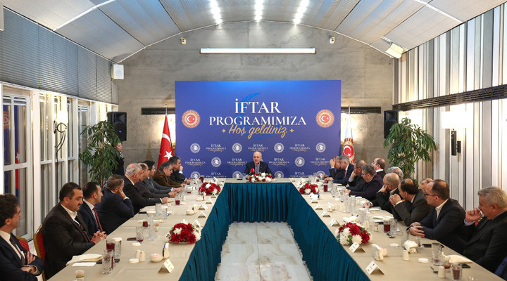 TBMM Başkanı Numan Kurtulmuş, Medya Kuruluşlarının Genel Yayın Yönetmenleriyle Bir Araya Geldi
